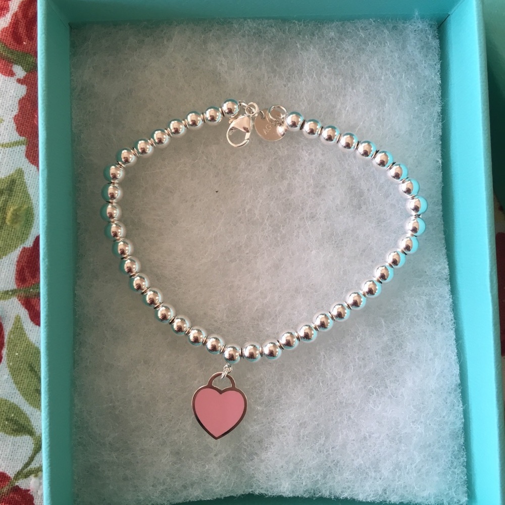 NEW Tiffany and co beaded heart bracelet